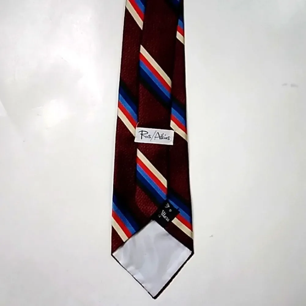 VINTAGE ROOS ATKINS COUNTESS WARA NEW YORK BURGUNDY MEN'S TIE